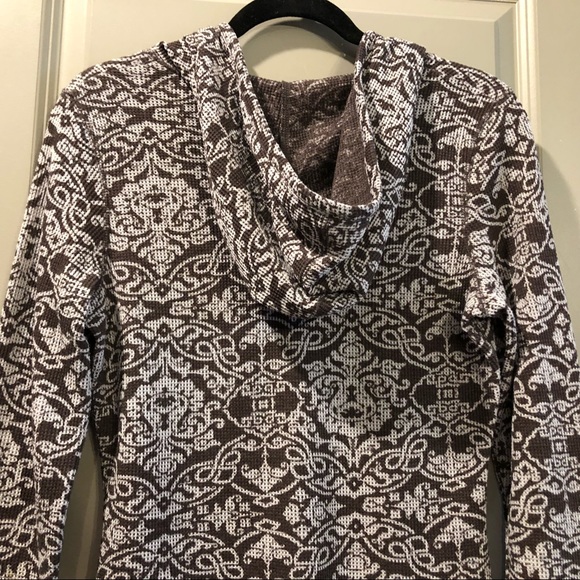 Lucy | Gray Brown Printed Thermal Hoodie - Picture 6 of 7